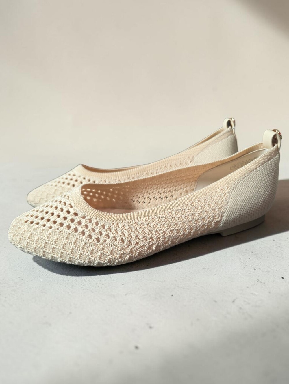 Tahari  Cream Knit Ballet Flats